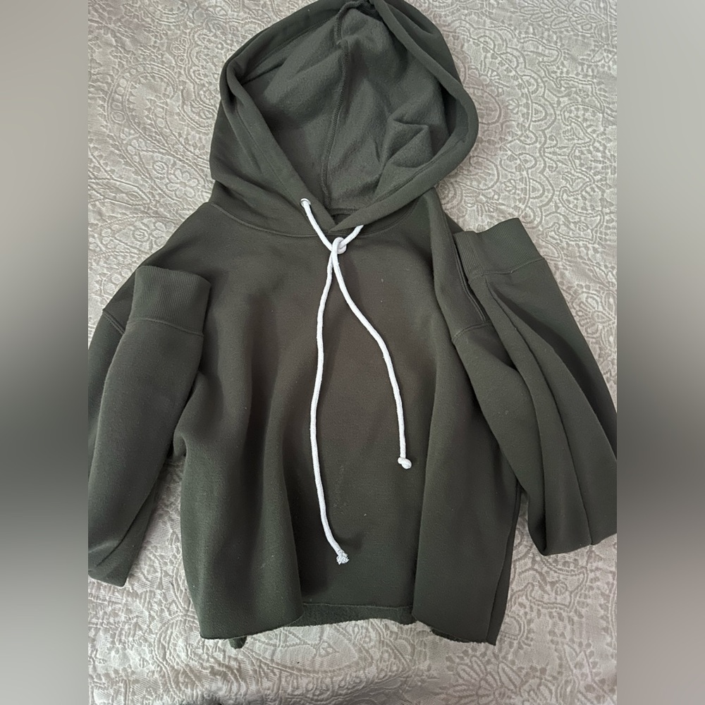 dark camo green cropped hoodie